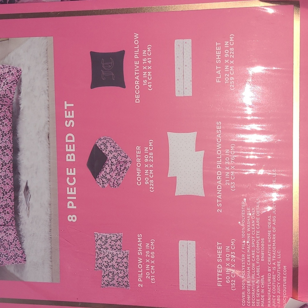 Juicy Couture Pink Comforter Set Luxurious Bedding - Queen - Picture 4 of 11